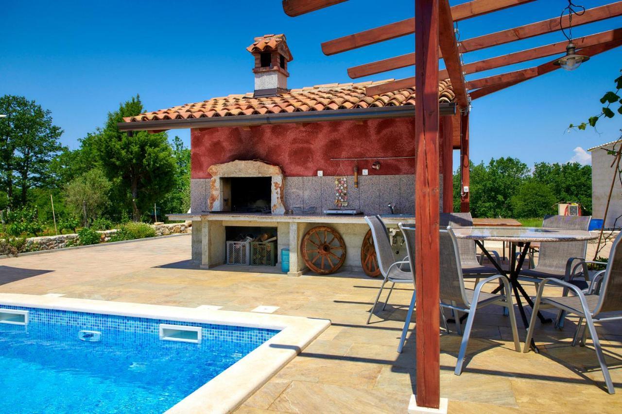 Вилла Relax House Surrounded By Olives And Vineyard Stifanici Экстерьер фото