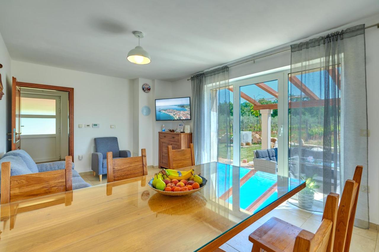 Вилла Relax House Surrounded By Olives And Vineyard Stifanici Экстерьер фото