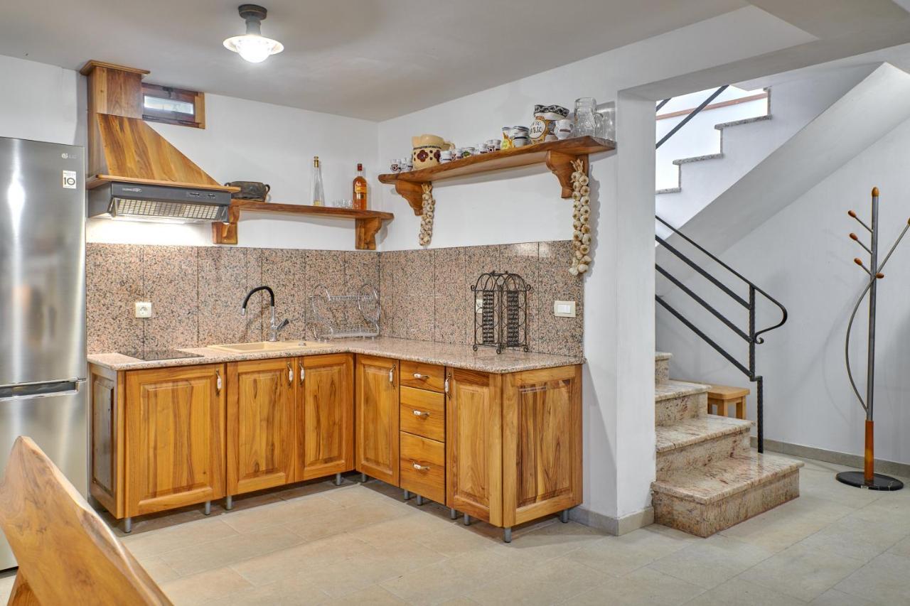 Вилла Relax House Surrounded By Olives And Vineyard Stifanici Экстерьер фото