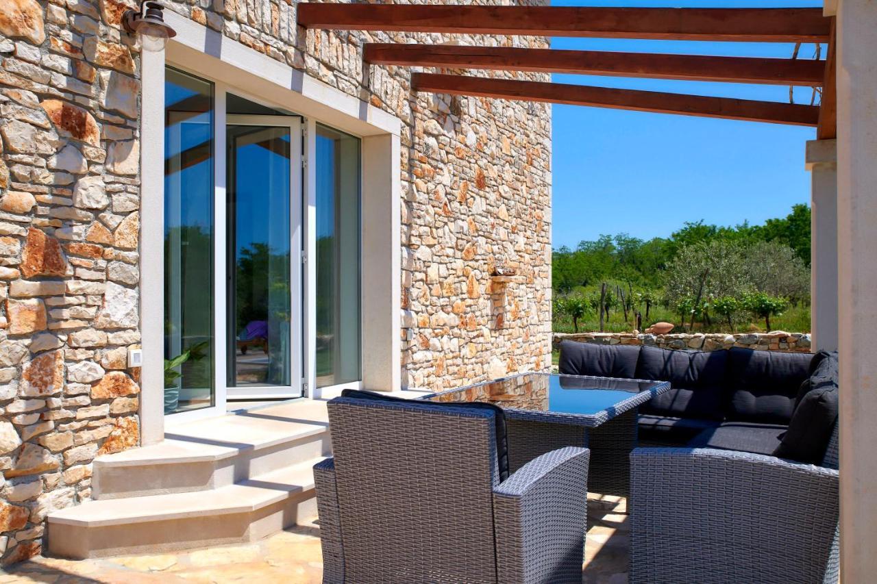 Вилла Relax House Surrounded By Olives And Vineyard Stifanici Экстерьер фото