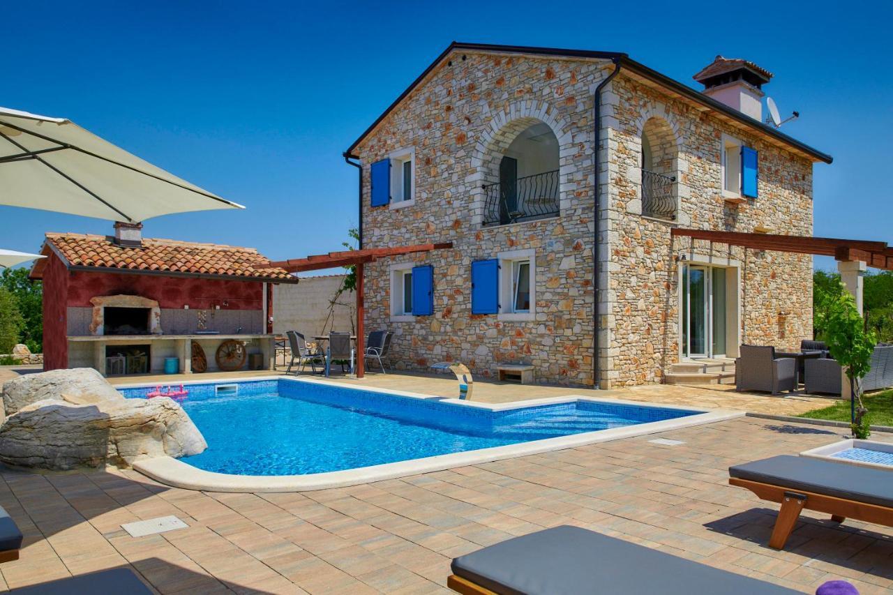 Вилла Relax House Surrounded By Olives And Vineyard Stifanici Экстерьер фото