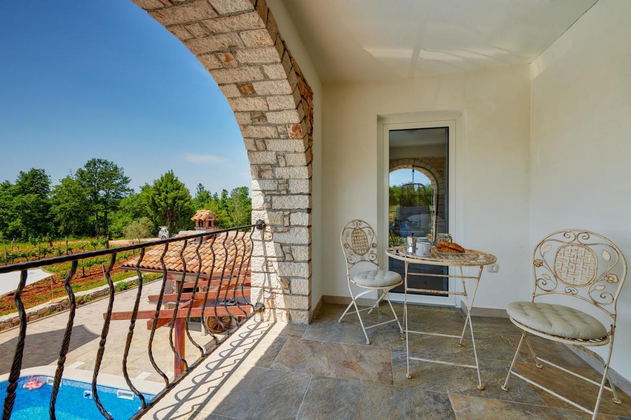 Вилла Relax House Surrounded By Olives And Vineyard Stifanici Экстерьер фото