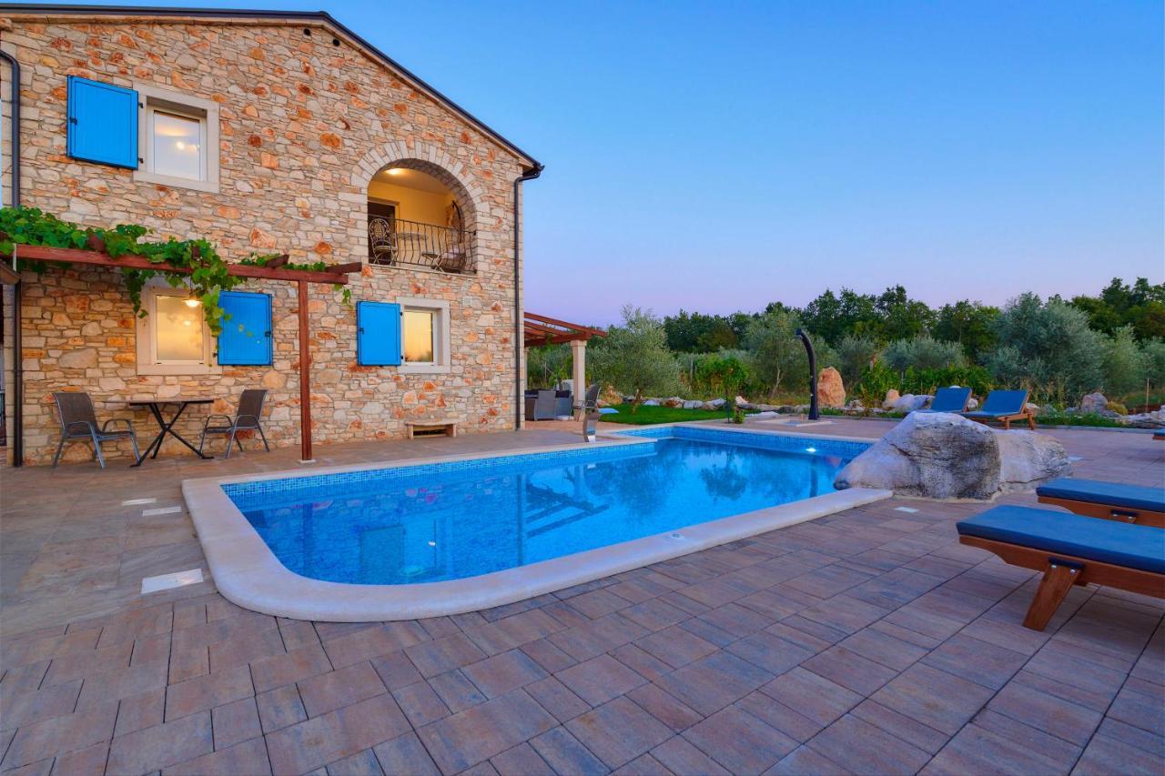 Вилла Relax House Surrounded By Olives And Vineyard Stifanici Экстерьер фото