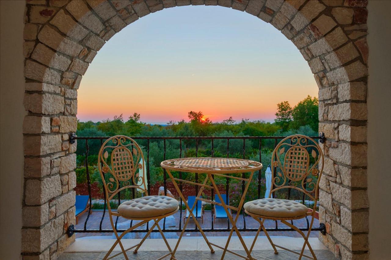 Вилла Relax House Surrounded By Olives And Vineyard Stifanici Экстерьер фото